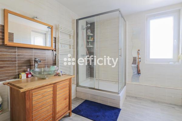 Maison 3 pièces - 94 m² Exclusivité efficity