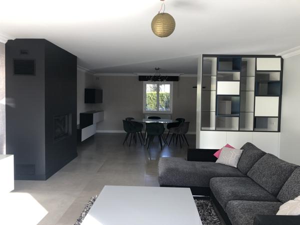 Vern-sur-Seiche (35770) Élégante maison familiale avec piscine et prestations haut de gamme aux portes de Rennes