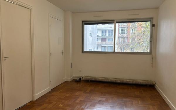 Appartement à louer    1 pièce • 27,26 m2 Paris 11