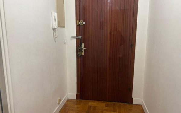 Appartement à louer    1 pièce • 27,26 m2 Paris 11