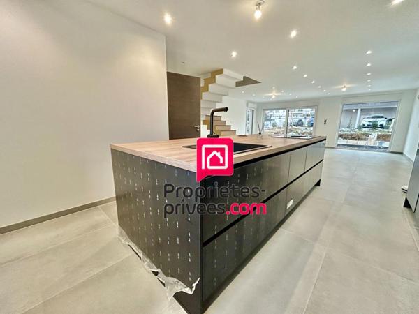 EXCLUSIVITÉ Maison contemporaine neuve avec piscine à Barr