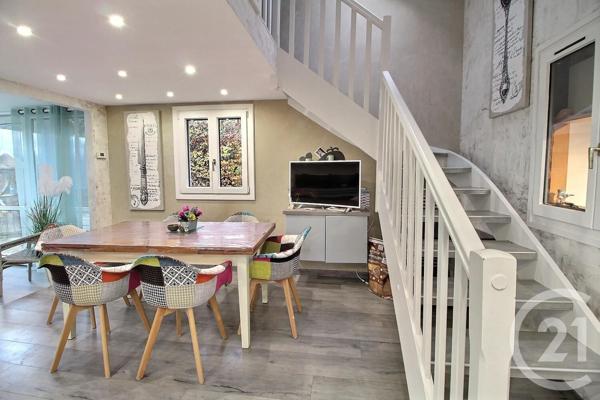 maison à vendre  6 pièces - 180 m2 LUGRIN - 74