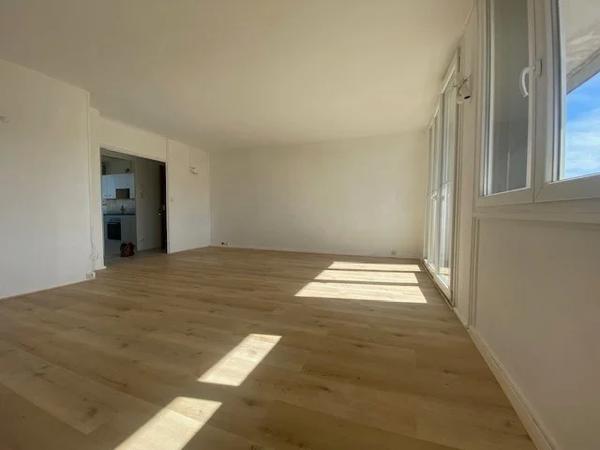 APPARTEMENT T5 A LOUER - STE FOY LES LYON Les-Provinces 80.63 m 2 1 200 € charges comprises par mois