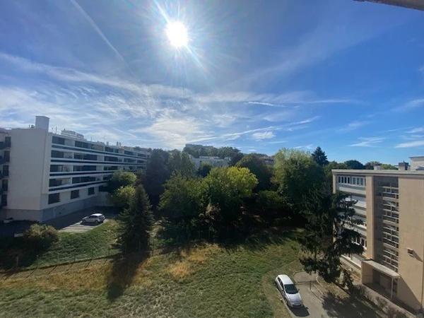 APPARTEMENT T5 A LOUER - STE FOY LES LYON Les-Provinces 80.63 m 2 1 200 € charges comprises par mois