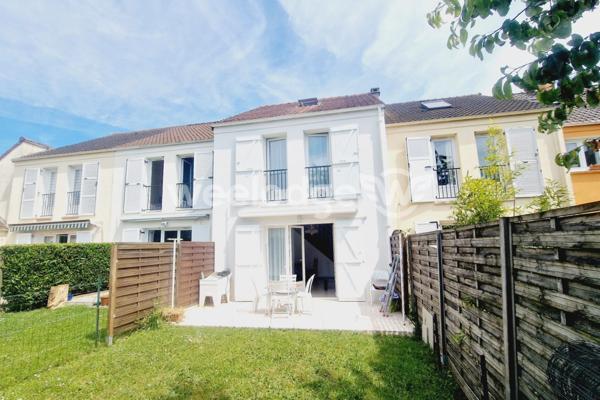 Maison à vendre 5 pièces de 97 m² à Élancourt