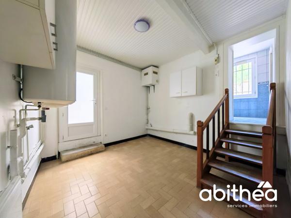 Maison F4 de 115 m2 en plein bourg de Fronsac !