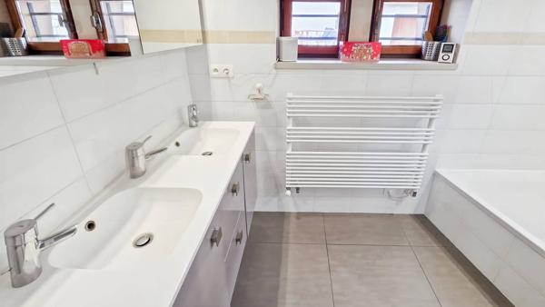 Maison individuelle au calme avec énorme vue sur les Alpes !