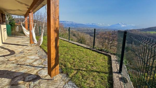 Maison individuelle au calme avec énorme vue sur les Alpes !