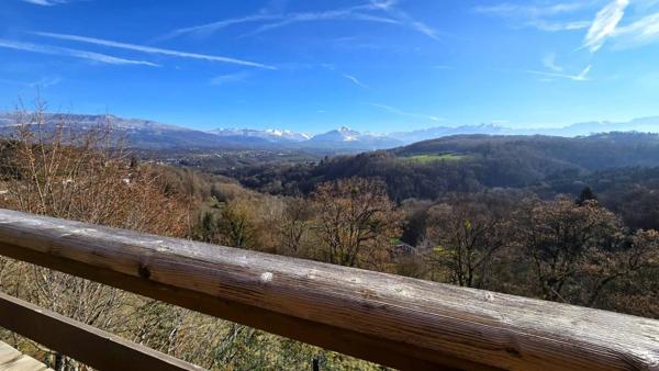 Maison individuelle au calme avec énorme vue sur les Alpes !