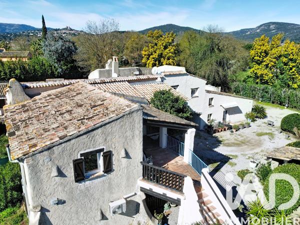 Maison à vendre 14 pièces 282 m² Grimaud