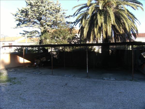 Location parking / box Perpignan - 27 €/mois