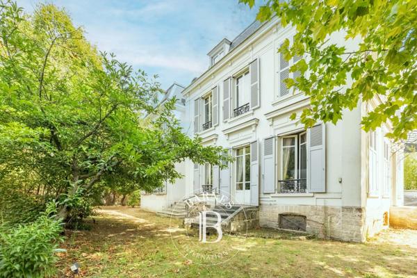 Chatou, Maison 6 Chambres -  322 m² à vendre