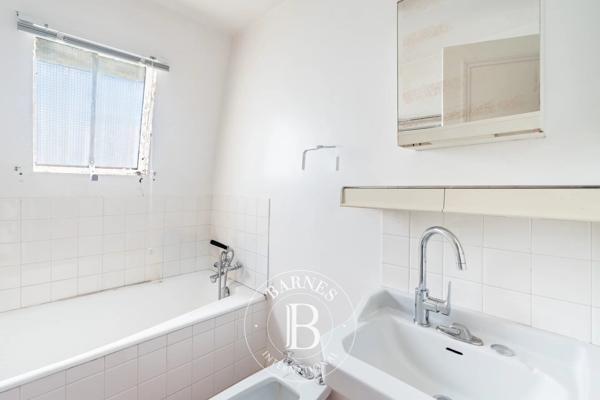 Chatou, Maison 6 Chambres -  322 m² à vendre
