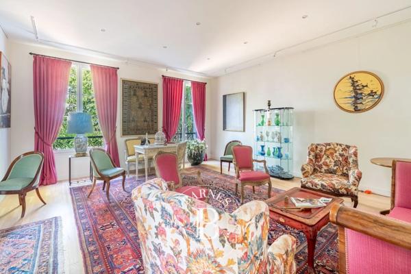 Chatou, Maison 6 Chambres -  322 m² à vendre