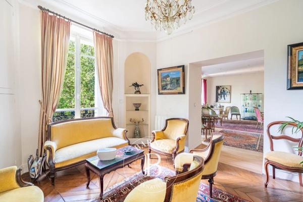 Chatou, Maison 6 Chambres -  322 m² à vendre