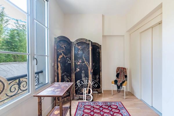Chatou, Maison 6 Chambres -  322 m² à vendre