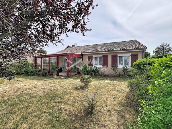 Villa de plain-pied de type 5 avec jardin.
