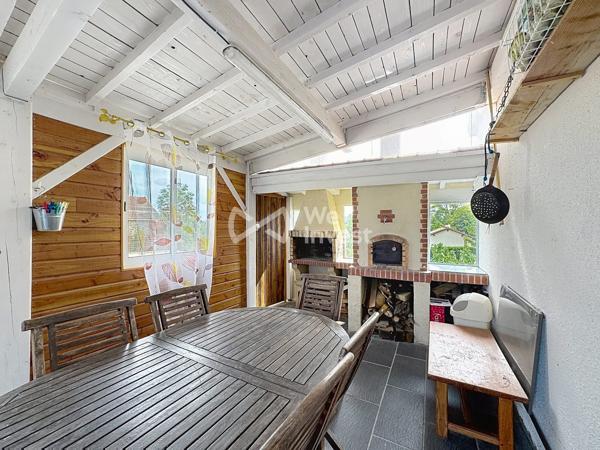 Villa de plain-pied de type 5 avec jardin.
