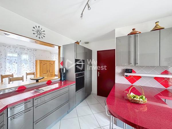 Villa de plain-pied de type 5 avec jardin.