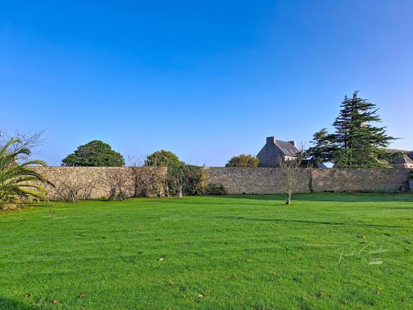 Terrain constructible, havre de paix, centre bourg