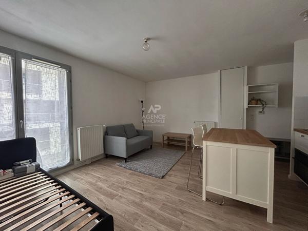 Appartement Carrières Sous Poissy 1 pièce(s) meublé 29.24 m2 Loyer 800 €/mois charges comprises **  - Référence  9079