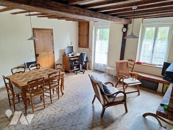 Belle maison avec 1700m² de terrain, Blancafort