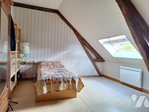 Belle maison avec 1700m² de terrain, Blancafort