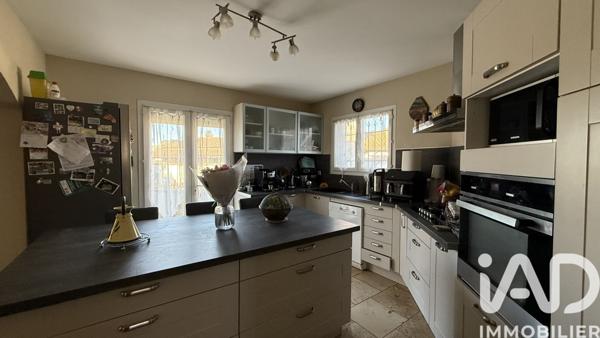 Maison à vendre 5 pièces 140 m² Bellegarde