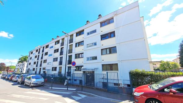 Magnifique appartement T4 - 68 m2 - double séjour - 2 chambres