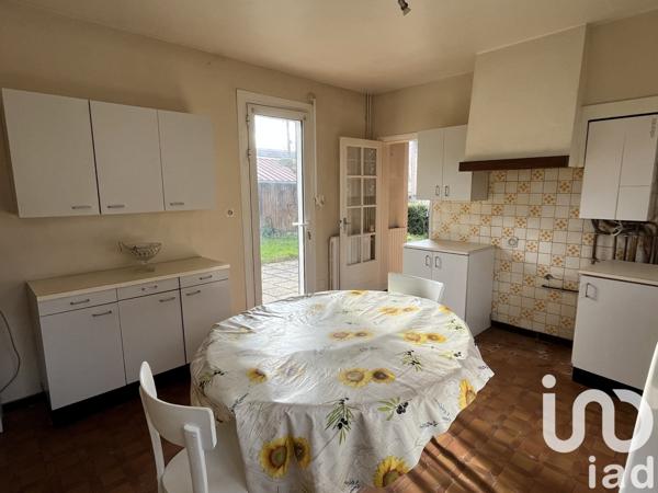 Maison 5 pièces de 89 m² à Gabarret (40310)