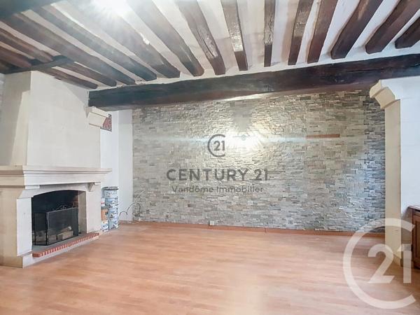 Appartement F4 à vendre  4 pièces - 97 m 2   CREPY EN VALOIS  - 60
