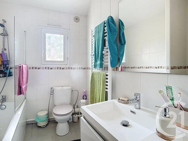 Appartement F4 à vendre  4 pièces - 97 m 2   CREPY EN VALOIS  - 60