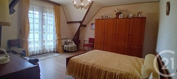 Maison à vendre  7 pièces - 191,49 m 2   PERONNE  - 80