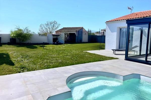 Maison Dompierre Sur Mer 7/8 pièce(s) 180 m2 SUR 769 M2, Dompierre sur mer 17139
