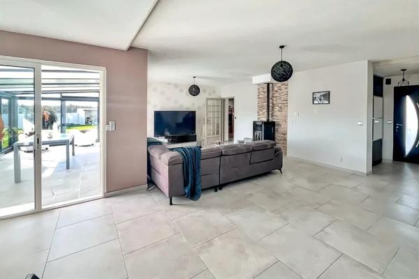 Maison Dompierre Sur Mer 7/8 pièce(s) 180 m2 SUR 769 M2, Dompierre sur mer 17139