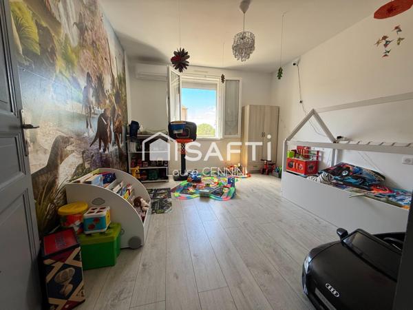 VALRÉAS, 84600 Enclave des Papes, Provence