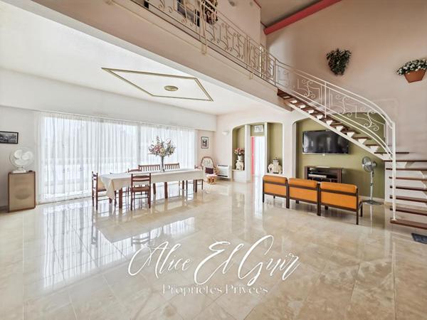 Maison Carcassonne 6 pièce(s) 210 m2 sur 2000 m²