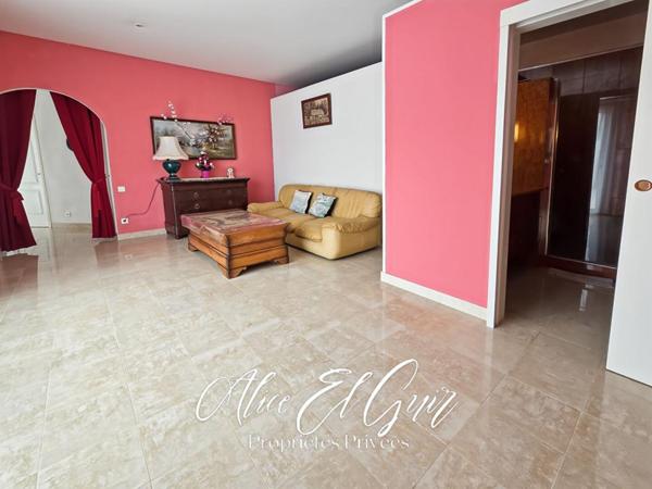 Maison Carcassonne 6 pièce(s) 210 m2 sur 2000 m²