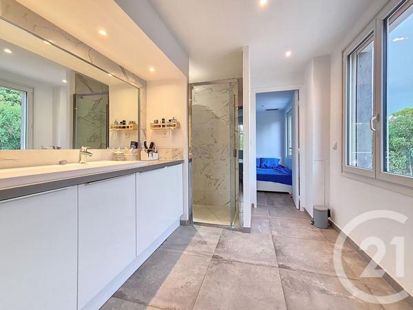 Maison à vendre  6 pièces - 310 m2 VILLENEUVE LOUBET - 06