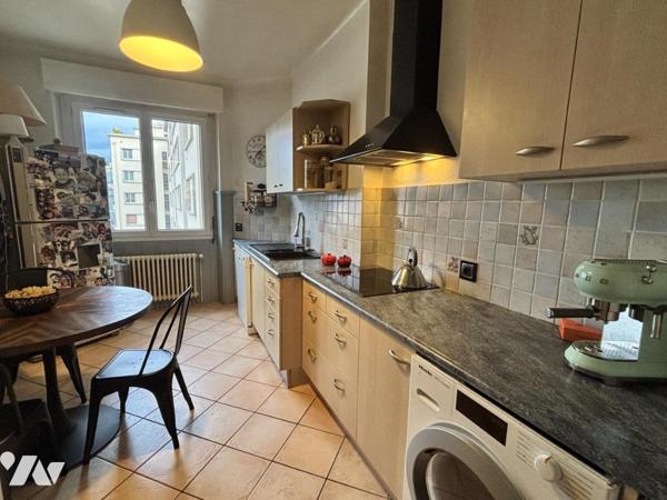 Grenoble – Appartement 4P+C de caractère dans résidence prisée, à deux pas du centre