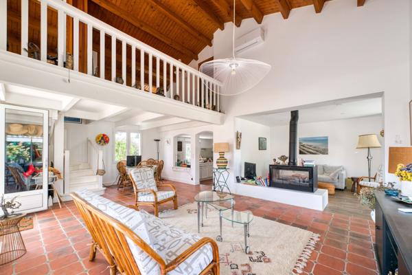 Vente Maison de luxe Saint-Pierre-d'Oléron 10 Pièces 238 m²