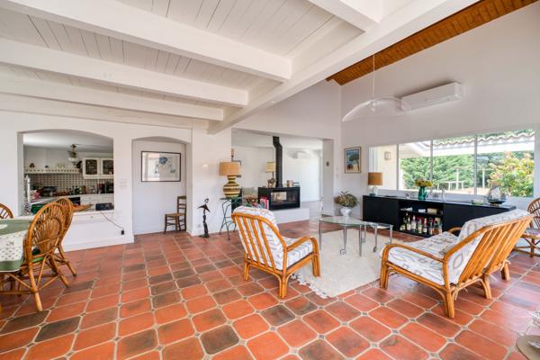 Vente Maison de luxe Saint-Pierre-d'Oléron 10 Pièces 238 m²