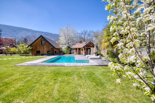 Vente Maison de luxe Saint-Jorioz 8 Pièces 373 m²