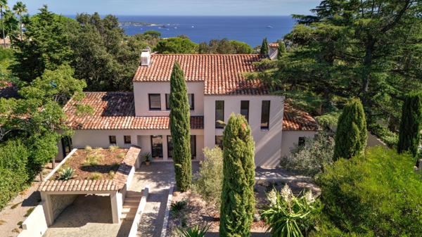 Vente Villa de luxe Vallauris 4 Pièces 235 m²
