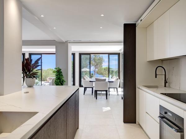 Vente Villa de luxe Vallauris 4 Pièces 235 m²