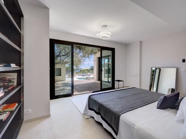 Vente Villa de luxe Vallauris 4 Pièces 235 m²