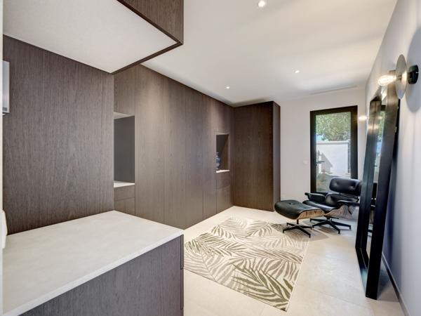 Vente Villa de luxe Vallauris 4 Pièces 235 m²