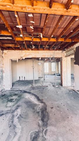 BORDEAUX IMMEUBLE 290 M² VIDE A RENOVER SUR TROIS NIVEAUX JARDIN TERRASSE