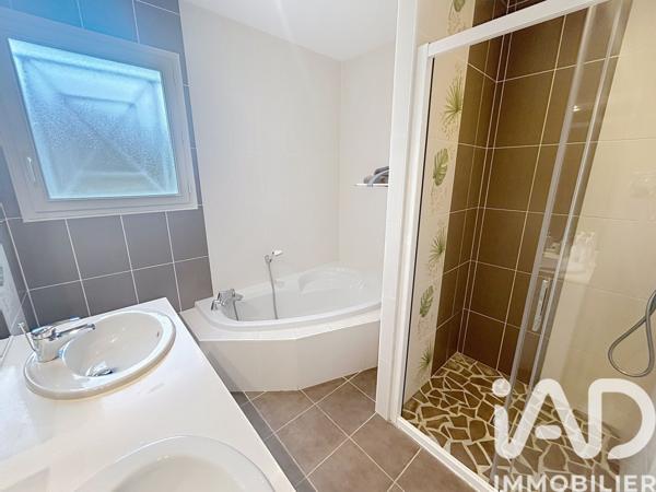 Maison à vendre 5 pièces 116 m² Saint-Saturnin