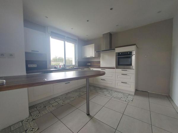 Bourg Pont St Martin - 4 Pièces - 90m²